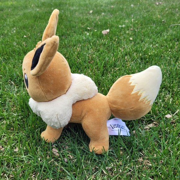 Pokemon Eevee Plush. - Picture 3 of 9